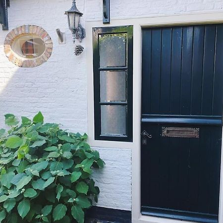 Uniek Vakantieverblijf Den Burg Esterno foto